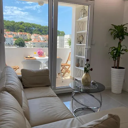 White Sapphire Apartament *